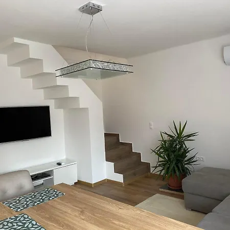 Mark Apartman