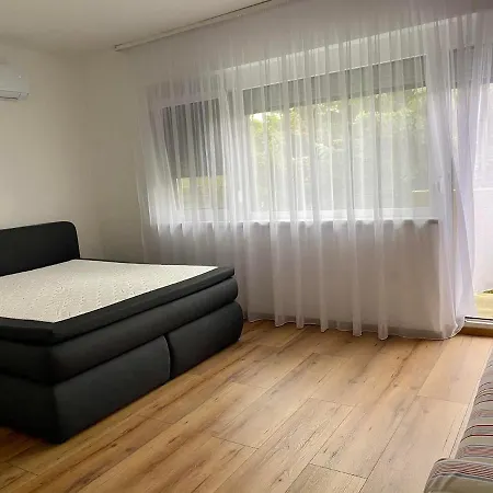 Mark Apartman Apartment *