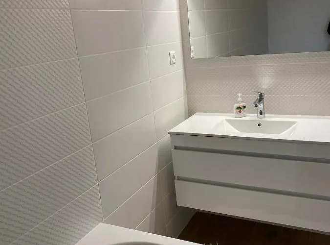 Mark Apartman *